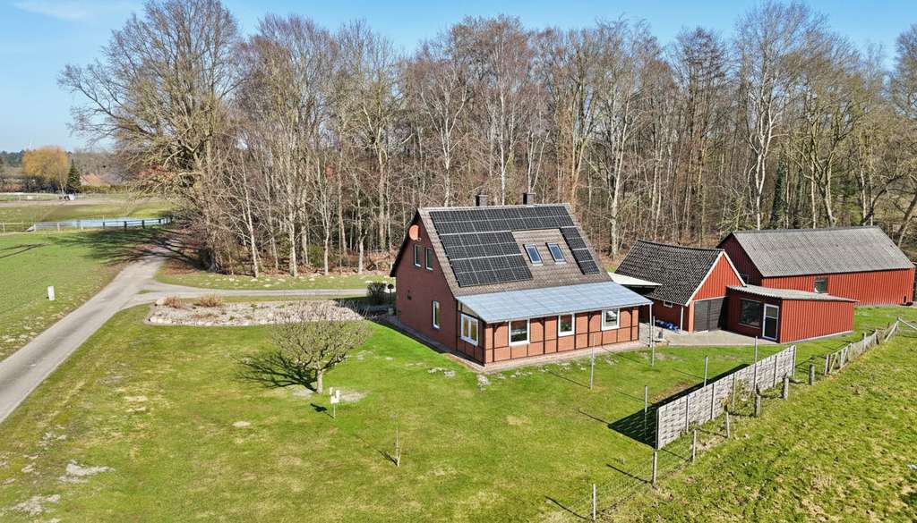 Immobilie in Winkelsett - Einfamilienhaus mit gepflegten Nebengebäuden in idyllischer Alleinlage - Bild 3