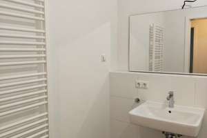 4 Zimmer mit 3 Schlafzimmern und Balkon auf der 2. Etage in Hamburg – Pinneberger Straße 17B, 22457 Schnelsen, Hamburg – Vorschaubild 6
