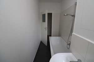 Für Sparfüchse...günstige 2-RW mit Wanne!!! – Karl-Günzel-Straße 11, 9599 Mittelsachsen (Kreis) – Vorschaubild 2