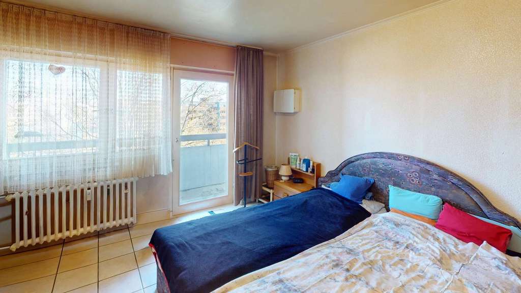 Immobilie in Mülheim an der Ruhr - Vermietete 3-Zimmer Eigentumswohnung, ca. 101 m² mit Loggia in Mülheim-Altstadt -Kapitalanlage- - Bild 3