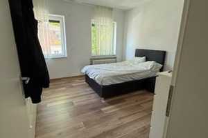 Stilvolle 2-Zimmer-Wohnung in Düsseldorf – Alte Flughafenstraße 11, 40474 Düsseldorf – Vorschaubild 2