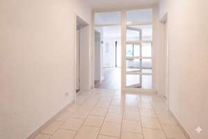 3-Zimmer-Wohnung mit großer Terrasse, Kamin und Garage in Junkersdorf. – Die vollständige Adresse der Immobilie erhältst du vom Anbieter., 50858 Junkersdorf, Köln – Vorschaubild 6