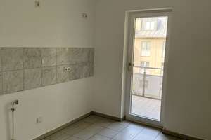 Bezugsfreie 3-Zimmer-Eigentumswohnung mit zwei Balkonen und Tiefgaragenstellplatz – Waldemarstraße 54, 13156 Niederschönhausen, Berlin – Vorschaubild 6