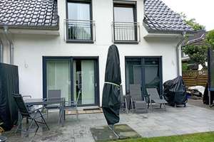 Geräumige, möblierte Doppelhaushälfte mit Garten, Pool und Kamin in ruhiger Lage - HH-Eidelstedt – 22523 Eidelstedt, Hamburg – Vorschaubild 24