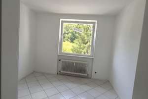 Erstbezug nach Renovierung, Balkon und traumhaften Blick über Wuppertal – Die vollständige Adresse der Immobilie erhältst du vom Anbieter., 42279 Oberbarmen, Wuppertal – Vorschaubild 12