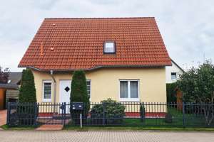 Gepflegtes Einfamilienhaus in Mariendorf – Vollausgestattet & Einzugsbereit – Die vollständige Adresse der Immobilie erhältst du vom Anbieter., 12107 Mariendorf, Berlin – Vorschaubild 4