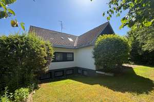 Viel Platz für Ideen – großzügiges Wohnhaus mit Potenzial in familienfreundlicher Lage von Lübeck – Die vollständige Adresse der Immobilie erhältst du vom Anbieter., 23556 Sankt Lorenz Nord, Lübeck – Vorschaubild 15