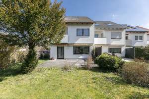 Reiheneckhaus mit Terrasse & Garten in Seenähe – Platz für Familie & Ideen – Die vollständige Adresse der Immobilie erhältst du vom Anbieter., 89231 Neu-Ulm – Vorschaubild 1