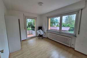Familienfreundliche, helle, modernisierte 4-Zimmer-Wohnung mit Terrasse, Balkonen und EBK – Die vollständige Adresse der Immobilie erhältst du vom Anbieter., 70599 Birkach-Nord, Stuttgart – Vorschaubild 4