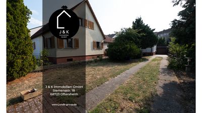 Zwei Häuser- ein Grundstück mit Entwicklungspotenzial