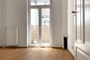 Frisch sanierte 1-Zimmer-Wohnung mit Balkon ab sofort zu vermieten