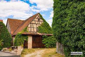 Großzügig gestaltetes Wohnhaus (7 Zimmer) + provisionsfrei +