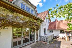 Liebevolle Familienidylle mit Traumgarten und Doppelcarport in zentraler Lage von Bad Schwartau! – Die vollständige Adresse der Immobilie erhältst du vom Anbieter., 23611 Bad Schwartau – Vorschaubild 23