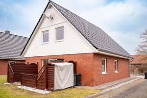 Familienhaus in Strandnähe – Die vollständige Adresse der Immobilie erhältst du vom Anbieter., 23730 Neustadt in Holstein – Vorschaubild 3