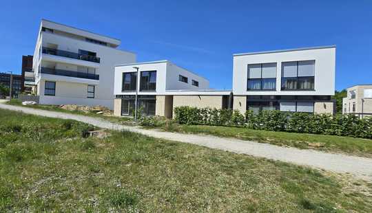 Bild von Exklusives Neubau-EFH inkl. Eigentumsgrundstück & Carport!