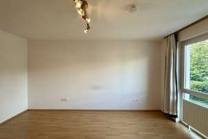 Große 2-Zimmer-Wohnung mit Balkon und Stellplatz nahe dem Stadtzentrum von Bad Neustadt – Goethestraße 15g, 97616 Bad Neustadt an der Saale – Vorschaubild 9