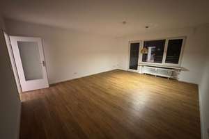 Helle 2 - Zimmer Wohnung mit Balkon im 5. Og in Köln-Merheim – Detmolder Straße 12, 51109 Merheim, Köln – Vorschaubild 6