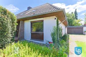Großzügig geschnittenes Einfamilienhaus mit Modernisierungsbedarf im Herzen von Kroog – Die vollständige Adresse der Immobilie erhältst du vom Anbieter., 24146 Elmschenhagen, Kiel – Vorschaubild 3