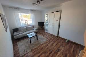 Mädels-WG-Zimmer in Reihenhaus mit Terrasse und schönem Garten zur Mitbenutzung – Heerstraße 63, 65205 Nordenstadt, Wiesbaden – Vorschaubild 11