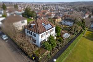 Seltene Gelegenheit: Charakterhaus mit Panoramablick und großem Grundstück