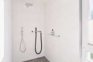Modernes und neuwertiges Reiheneckhaus ***SAUNA**GARAGE**GARTEN*** – Stuttgart – Vorschaubild 13