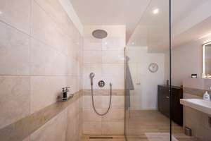 Exklusive Penthouse-Maisonette mit hochwertiger Ausstattung mitten im Szeneviertel! – Die vollständige Adresse der Immobilie erhältst du vom Anbieter., 1099 Äußere Neustadt, Dresden – Vorschaubild 15