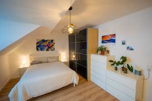 Dachgeschosswohnung mit Einbauküche – Eckampstraße 24, 40472 Rath, Düsseldorf – Vorschaubild 6