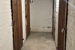 ** PROVISIONSFREI ! ** 4- Raum- ETW in D- Lörick, Niederdonker Str. 39 mit Balkon, ab sofort frei ! – Niederdonker Straße 39, 40547 Lörick, Düsseldorf – Vorschaubild 39
