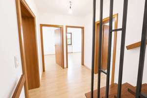 6 Zimmer, Garten und viel Platz: Doppelhaushälfte in München-Feldmoching – Drudhardstraße 14a, 80995 Feldmoching, München – Vorschaubild 9