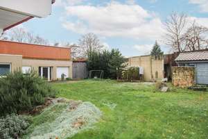 Großzügiges 8-Zi. Haus plus Bungalow, Wintergarten, Garage, 2 Carports in Braunschweig Weststadt – Die vollständige Adresse der Immobilie erhältst du vom Anbieter., 38120 Weststadt, Braunschweig – Vorschaubild 12