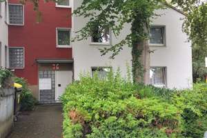 Nur WBS 2 Personen ! Paterre WG im grünen Umfeld