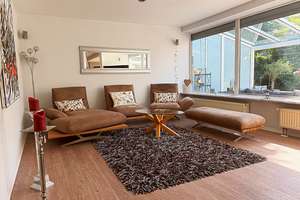 Wunderschönes Einfamilienhaus mit Wintergarten auf sonnigem Grundstück in Hamburg-Boberg / Erbpacht – Die vollständige Adresse der Immobilie erhältst du vom Anbieter., 21033 Lohbrügge, Hamburg – Vorschaubild 4