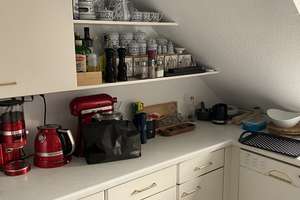 Für Selbstrenovierer: ruhige 2,5-Zimmer-DG-Galerie-Wohnung mit Sonnenbalkon in Altenfurt – Wittelsbacherstraße 23, 90475 Altenfurt, Moorenbrunn, Nürnberg – Vorschaubild 9