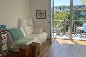 Sonnige 1-Zi.-Whg. mit Wohnküche u. EBK, Südbalkon, schöner Ausblick - befristet 4 Jahre