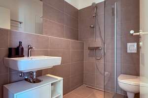 Kompakte 2-Zimmerwohnung für 2 Personen - Balkon zur Vormittagssonne – Osnabrücker Straße 27, 10589 Charlottenburg, Berlin – Vorschaubild 14