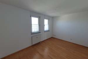 Bezugsfreie 3 Zimmer Wohnung mit Süd-Balkon und Tiefgaragenstellplatz * provisionsfrei * Top Lage – Die vollständige Adresse der Immobilie erhältst du vom Anbieter., 80687 Friedenheim, München – Vorschaubild 8