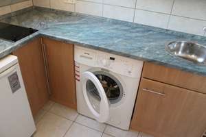 Komplett möblierte kleine 2 ZKB DG-Wohnung  – Kopernikusstraße 8, 86179 Haunstetten-Nord, Augsburg – Vorschaubild 6