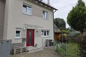 Top-Lage: Helles Reiheneckhaus mit 6 Zimmern in Fürstenfeldbruck – Zum Krebsenbach 10, 82256 Fürstenfeldbruck – Vorschaubild 5