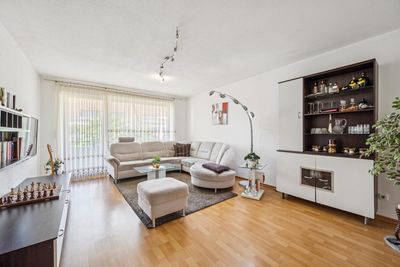 Teilmöblierte, helle 3-Zimmer-Wohnung mit zwei Balkonen und TG  in Donauwörth-Riedlingen