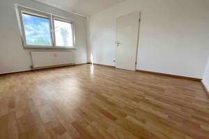 MZ-Finthen: 2 ZKB, EBK, Balkon, Garage, Studenten WG möglich, nahe UNI – Sertoriusring 23, 55126 Finthen, Mainz – Vorschaubild 14