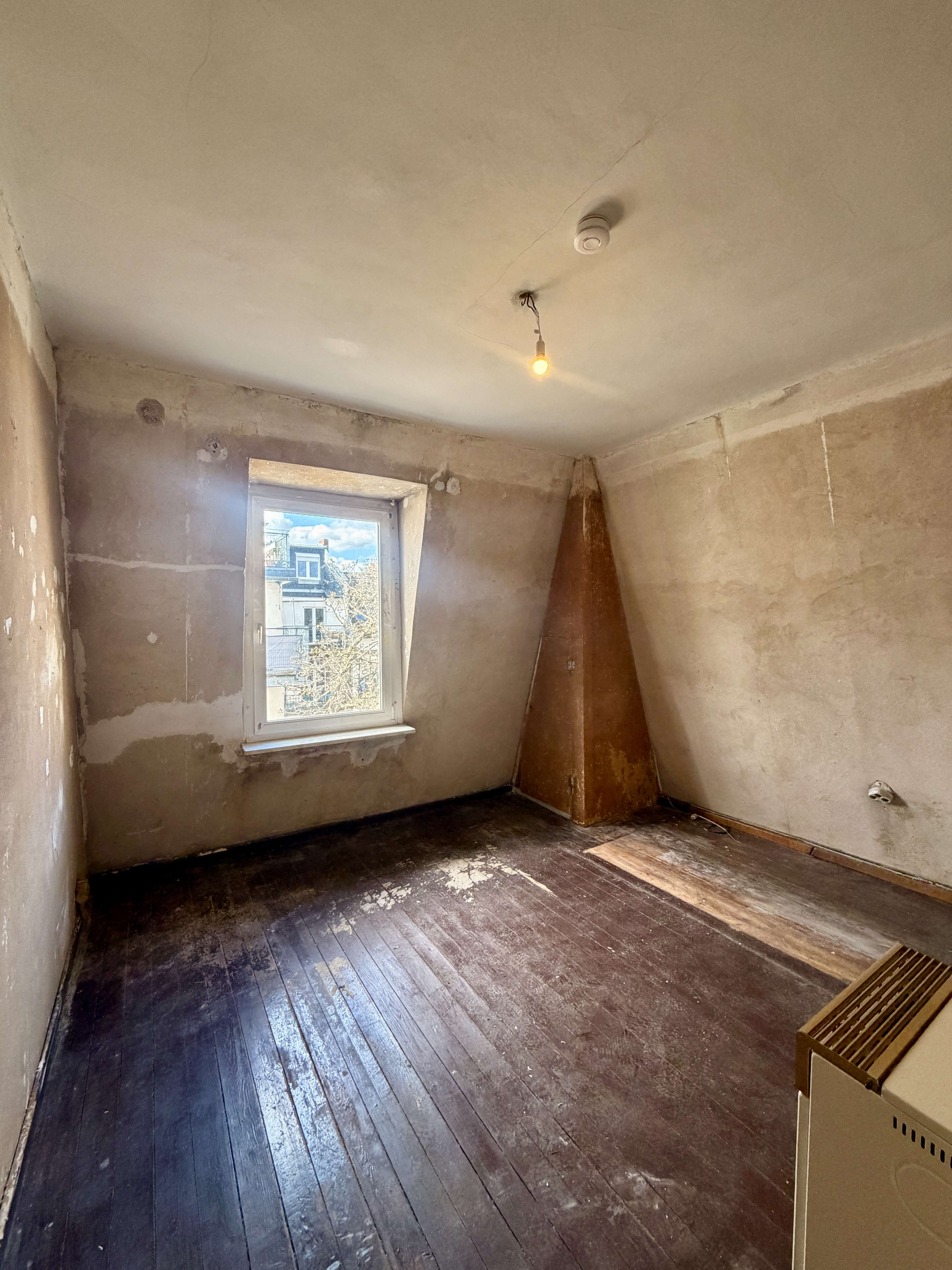 Charakter trifft Potenzial: Altbauwohnung in Toplage von Bockenheim, Frankfurt am Main – Bild 2