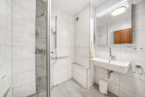 Gutgeschnittene 3,5-Zimmer-Eigentumswohnung im Hochparterre nähe Bodensee-Center – 88046 Friedrichshafen – Vorschaubild 7