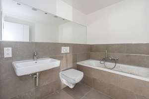 * Stylische 3 Zimmer * 2 Bäder * Parkett * Fußbodenheizung * EBK * TG * Erstbezug 10/26 – Straße der Nationen 82, 9111 Zentrum, Chemnitz – Vorschaubild 11