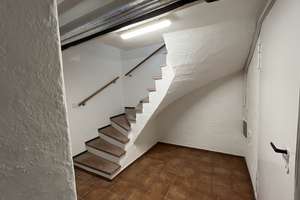 Renovierte Doppelhaushälfte mit gehobener Innenausstattung und EBK und Garten in Gauting – Hubertustrasse 9 91 1/4, 82131 Gauting – Vorschaubild 17