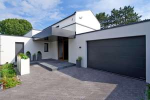 Hochwertige Architektenvilla mit Außenschwimmbad in guter Lage von Nettetal – Die vollständige Adresse der Immobilie erhältst du vom Anbieter., 41334 Nettetal – Vorschaubild 2