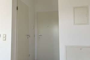 1-Zimmer Wohnung mit EBK, Balkon und Stellplatz – Heinestraße 4, 85055 Nordost, Ingolstadt – Vorschaubild 2