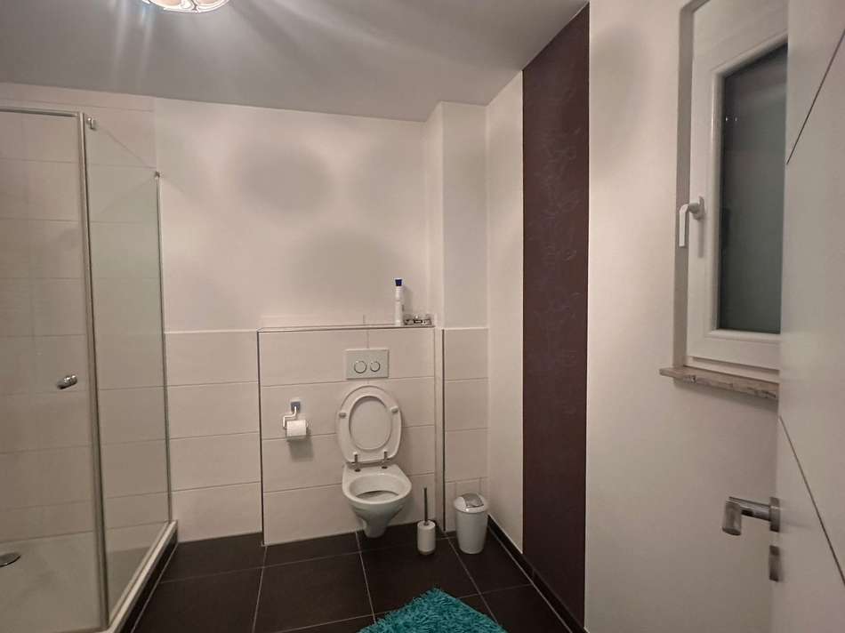 Einliege Wohnung Bad