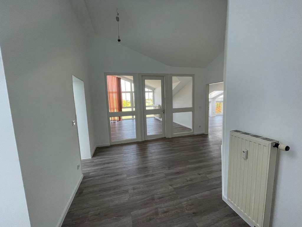 Immobilie in Gilching - Interessantes Wohnen unterm  Dach - Bild 3