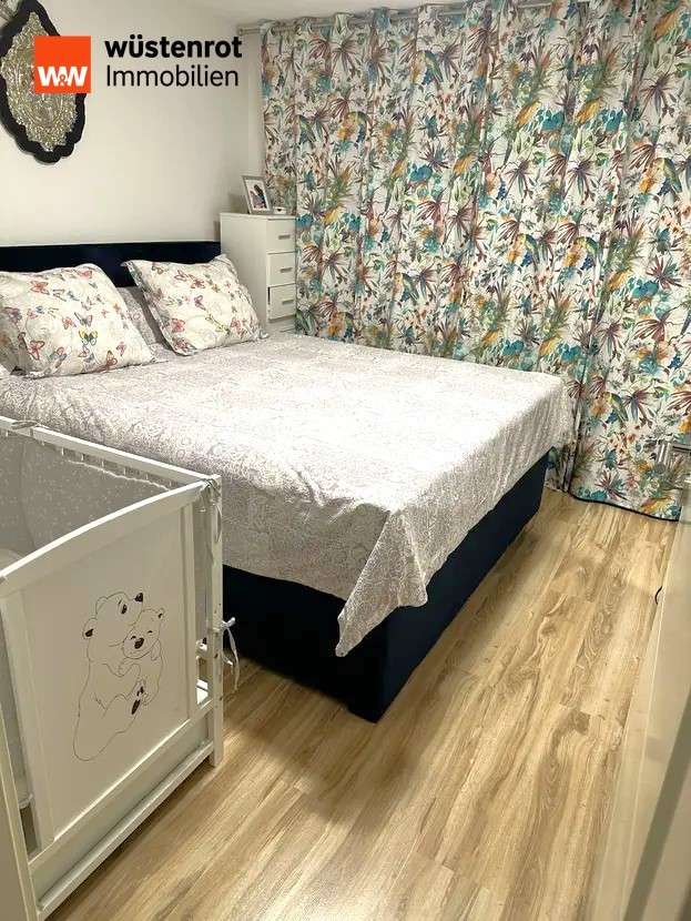 Immobilie in Altensteig - Einzugsbereite Eigentumswohnung im 1. Obergeschoss - Tiefgaragenplatz ist ebenfalls zu erwerben - - Bild 2