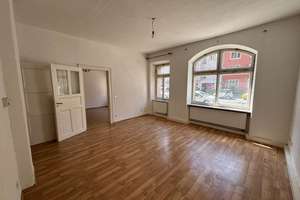 Helle Erdgeschoss Wohnung: 2,5-Zimmer  in Nürnberg St. Peter – Die vollständige Adresse der Immobilie erhältst du vom Anbieter., 90478 Glockenhof, Nürnberg – Vorschaubild 2